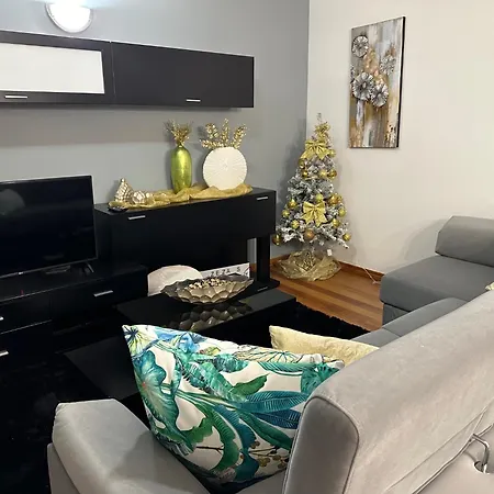 Zeza's Apartment